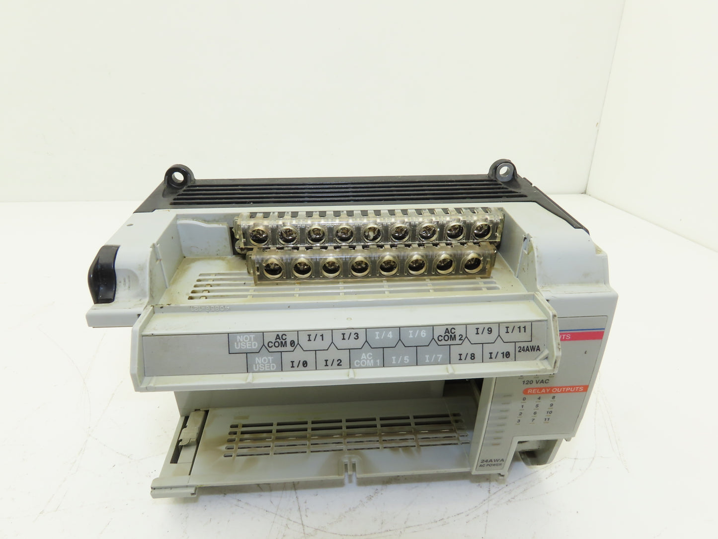 Allen Bradley 1764-24AWA MicroLogix 1500 Base Unit 24 Point Series B Rev A