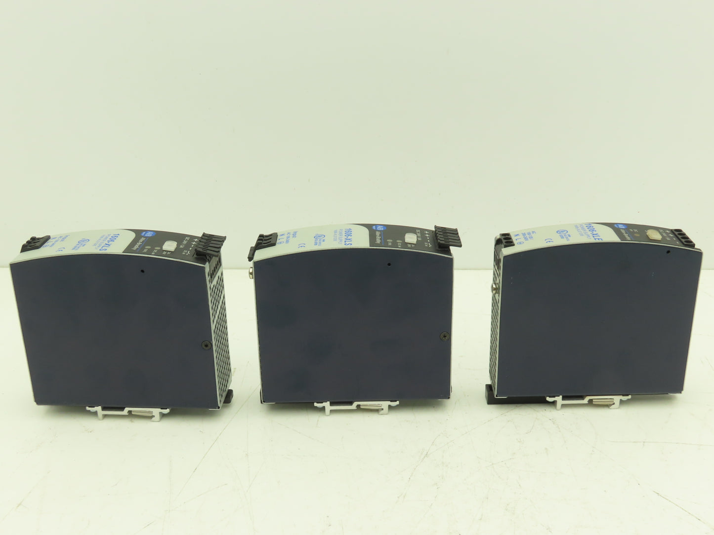 Allen Bradley 1606-XLS120E PLC Power Supply 24VDC 5A 120W 120-240V 1PH Lot of 3