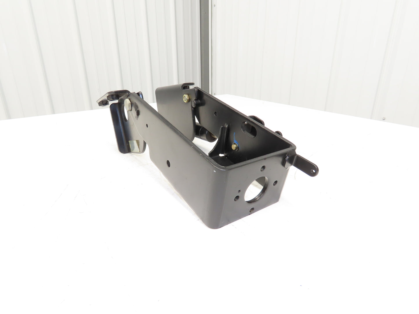Hyster 8808585 Forklift Steering Column Tilt Bracket Assembly Removed From E80XN
