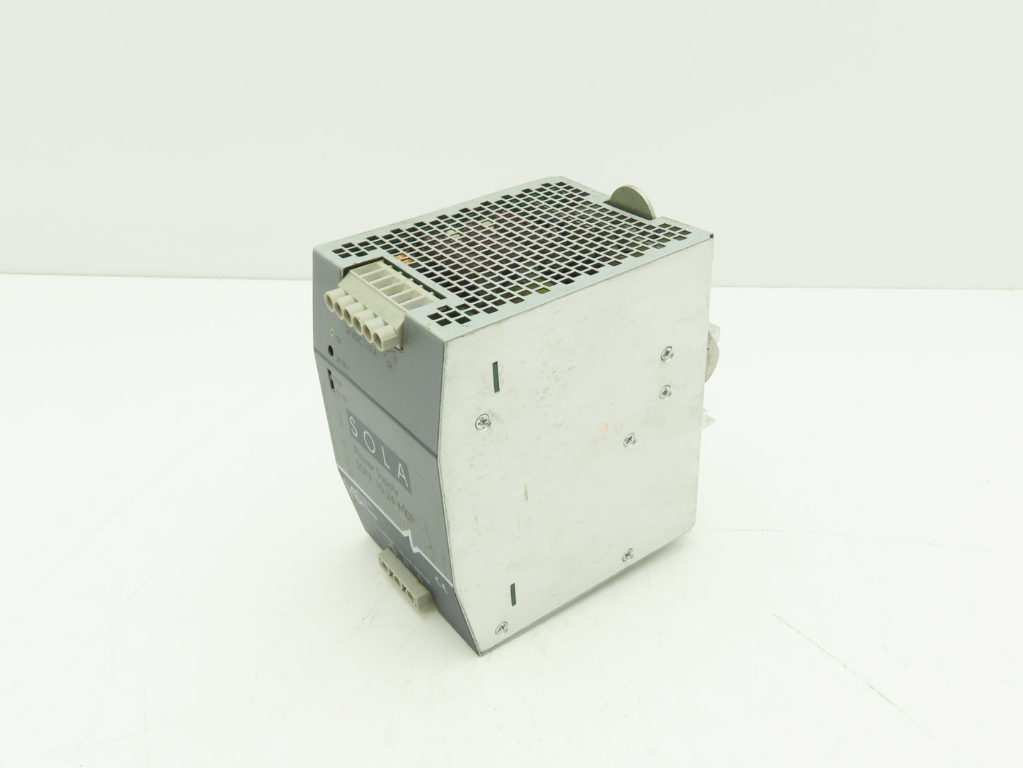 Emerson Sola SDN10-24-100P PLC Power Supply 24VDC 10A 115/230V 1PH
