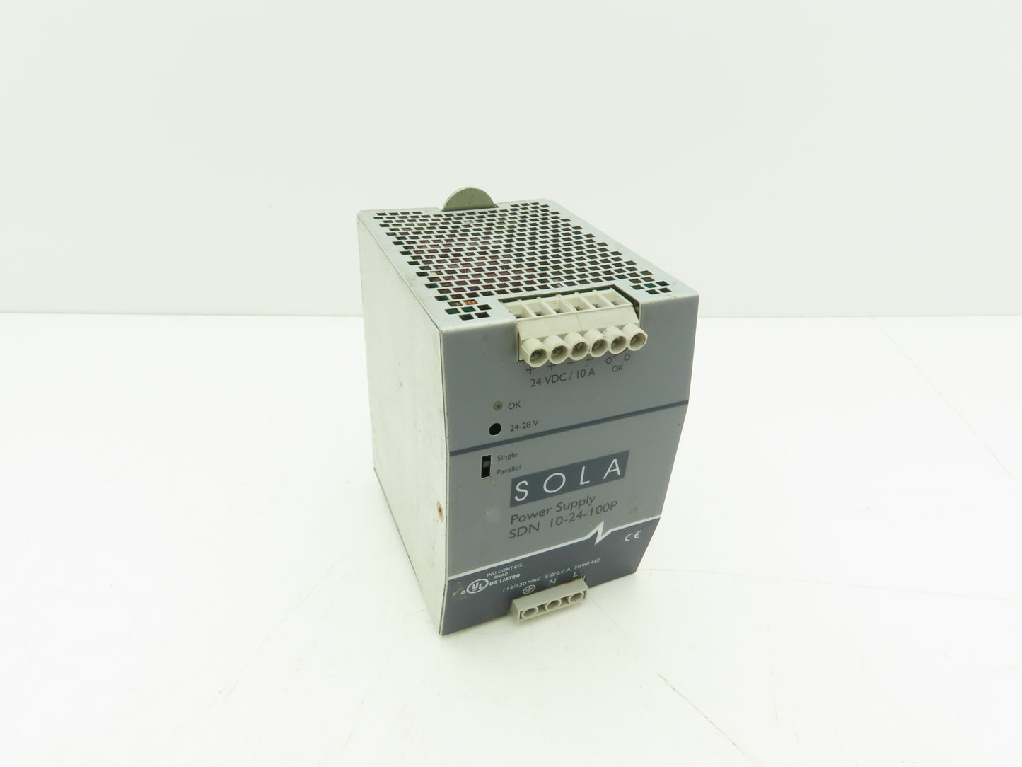 Emerson Sola SDN10-24-100P PLC Power Supply 24VDC 10A 115/230V 1PH