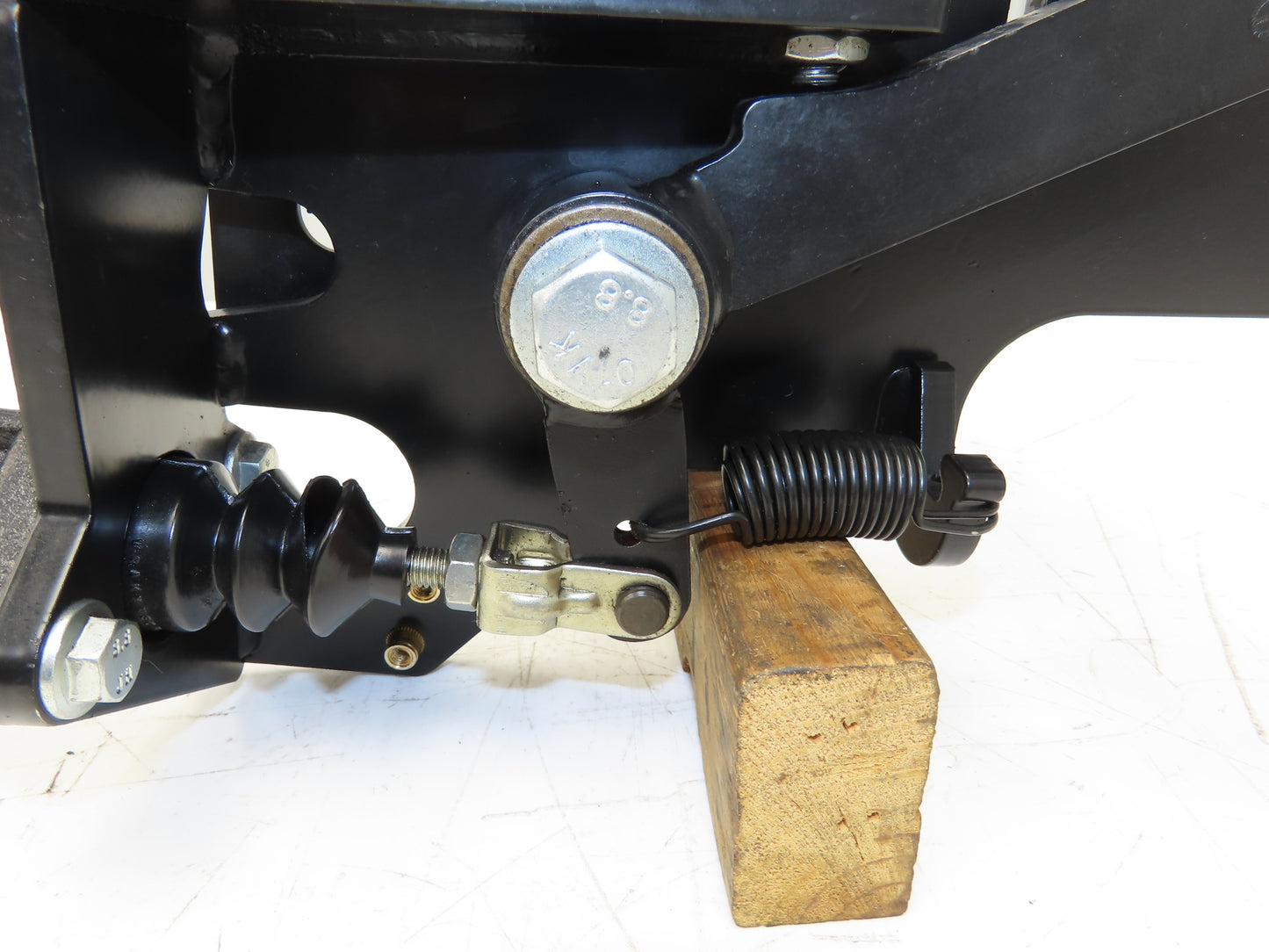 Hyster E80XN Forklift Brake Pedal & Master Cylinder & Bracket Assembly