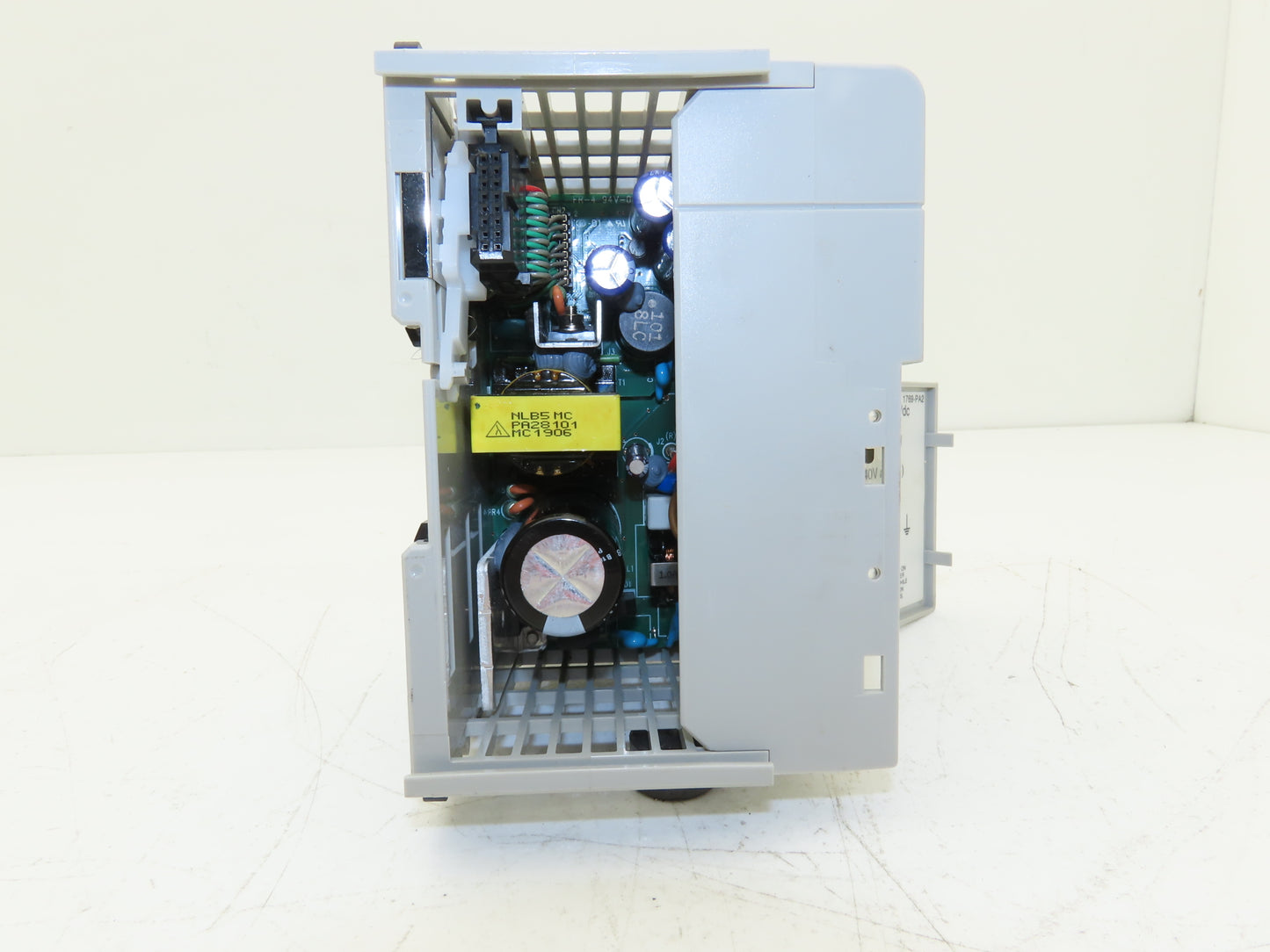 Allen Bradley 1769-PA2 Compact I/O Power Supply Series A W/Terminator End Cap