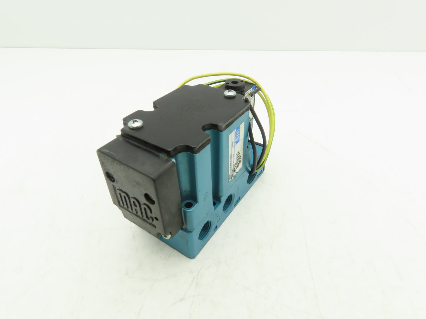 MAC 6311D-212-PM-111DA Pneumatic Solenoid Valve 120V 3/8"NPT Manifold *Read