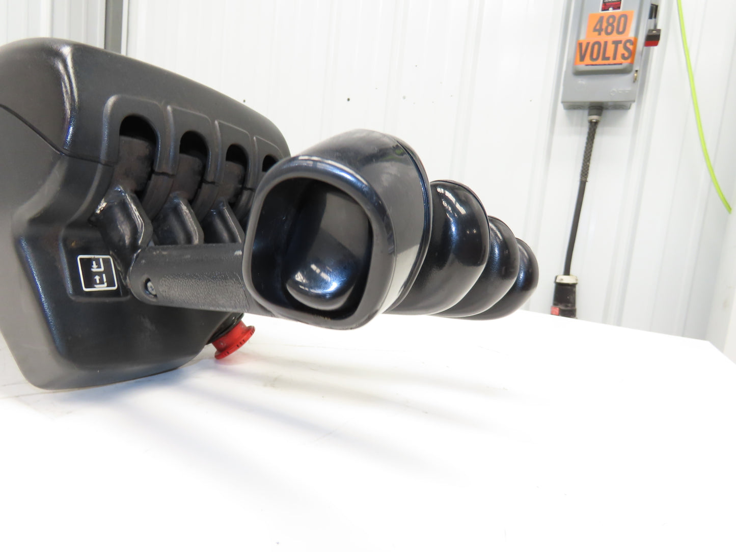 Hyster E80XN Forklift Four Lever Control Assembly Lift Tilt Shift Position READ