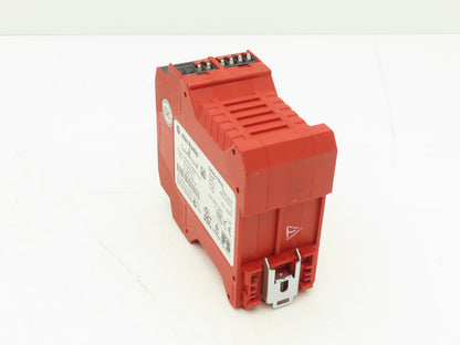 Allen Bradley MSR138DP 440R-M23151 Safety Relay Guardmaster Lot of 4