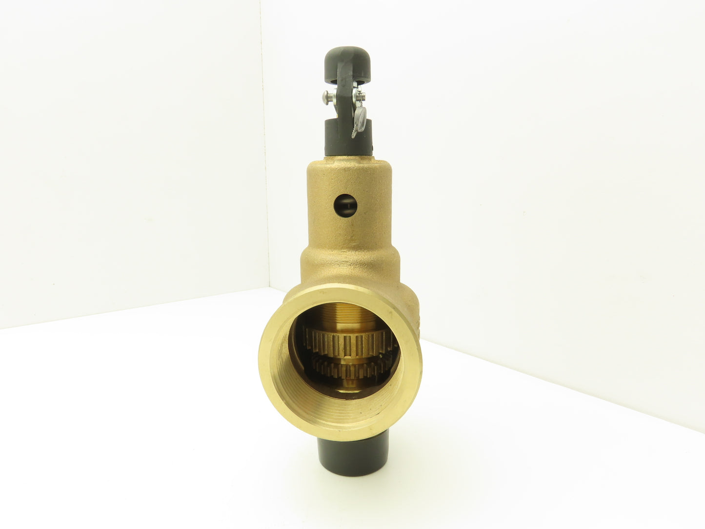 Kunkle 6283HGM01AKM Pressure Relief Valve 1-1/2" Male NPT Set 37 PSI Brass