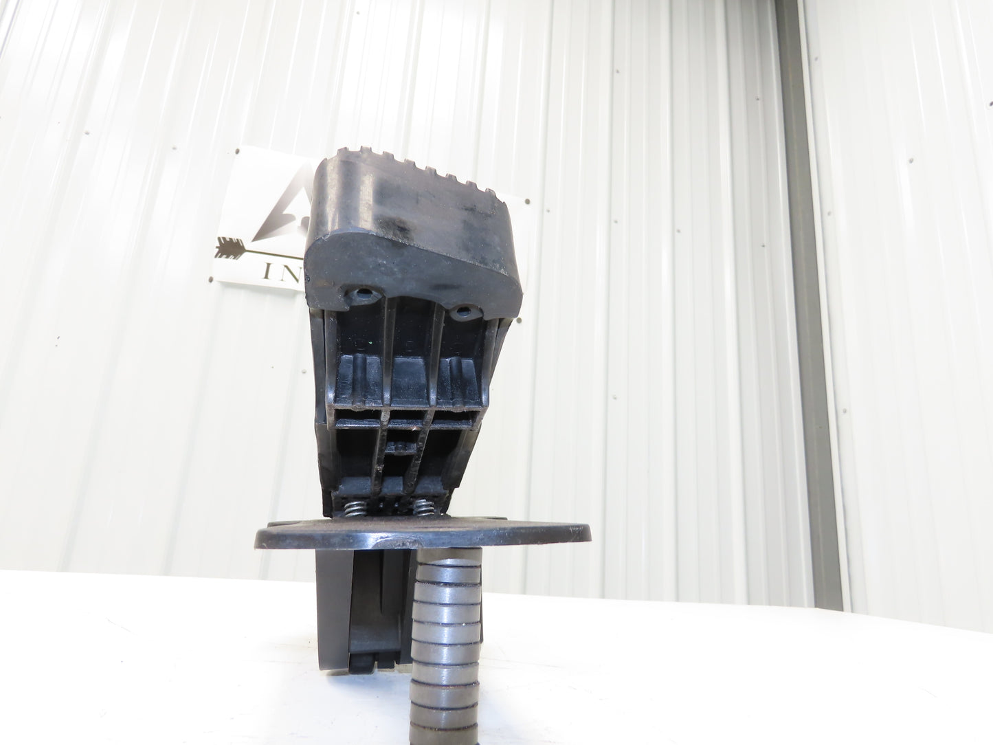Williams Controls 402746 Forklift Accelerator Pedal & Potentiometer Off E80XN