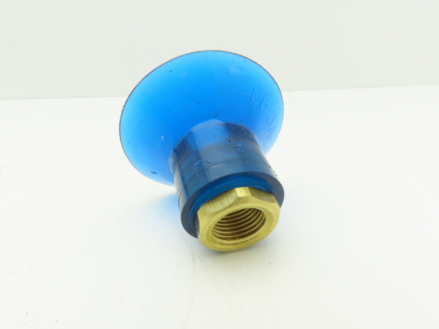 VC-13 Round Vacuum Suction Cup 2.45" Dia 3/8" NPT Style C Blue  Lot of 6