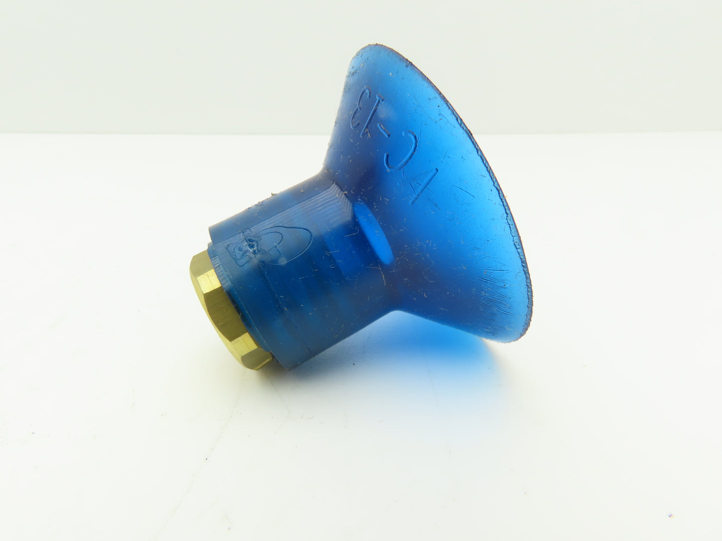 VC-13 Round Vacuum Suction Cup 2.45" Dia 3/8" NPT Style C Blue  Lot of 6