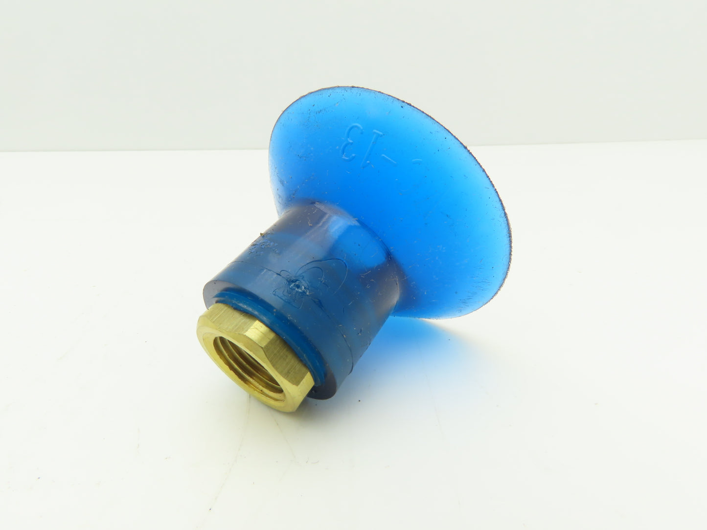 VC-13 Round Vacuum Suction Cup 2.45" Dia 3/8" NPT Style C Blue  Lot of 6