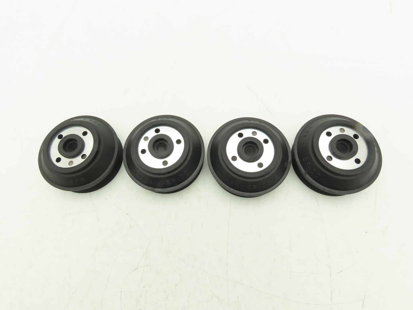 Anver B75 Round Vacuum Suction Cup NBR Rubber w/Plate 3.1" Dia  Lot of 4
