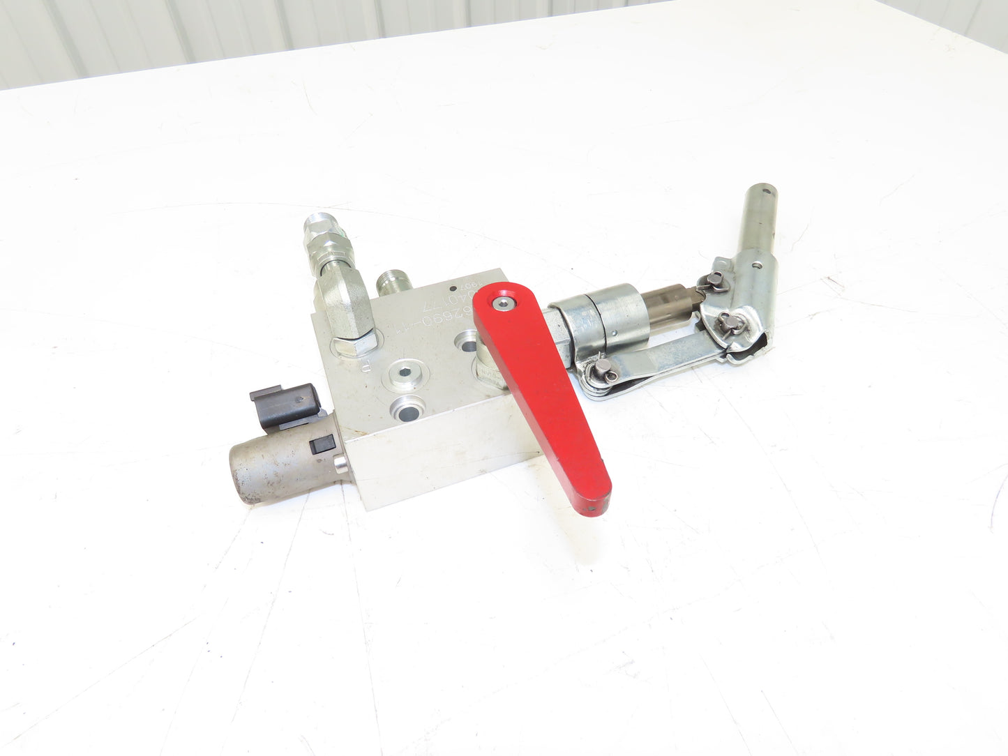 Hyster 4040177 Forklift Parking Break Manifold Valve HF62690-11 Off E80XN