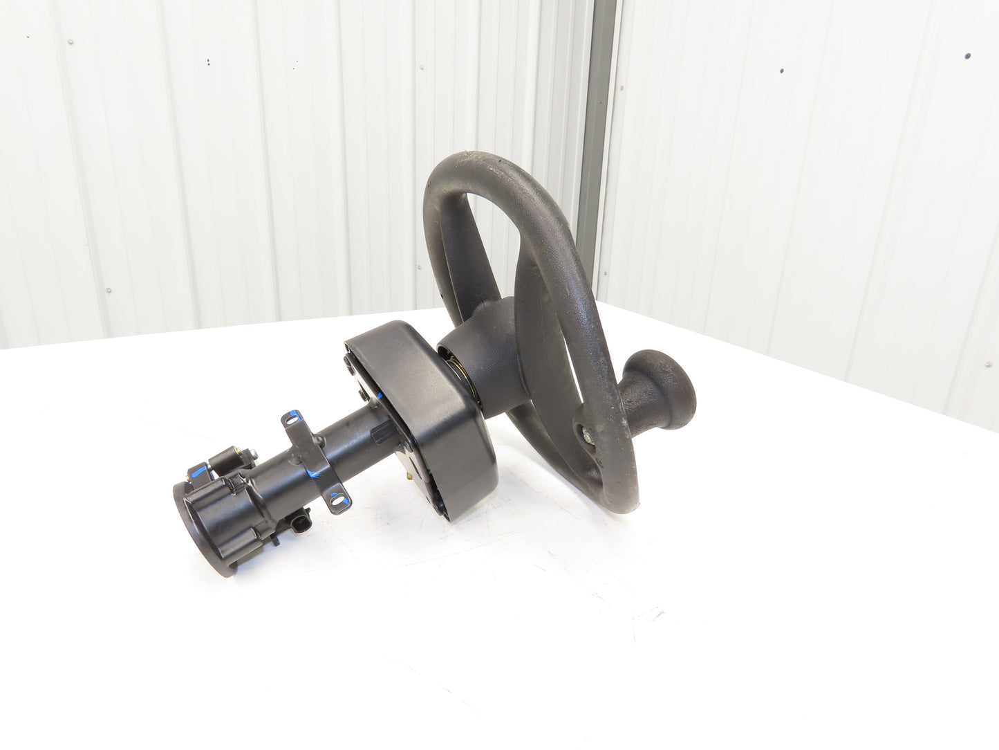 Hyster 8808585 Forklift Steering Wheel & Bracket Assembly Removed From E80XN