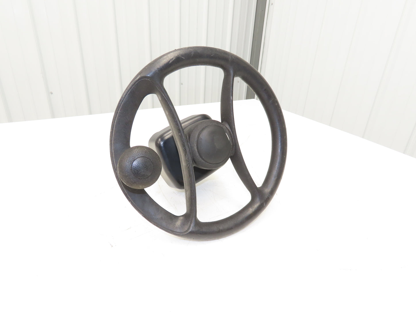 Hyster 8808585 Forklift Steering Wheel & Bracket Assembly Removed From E80XN