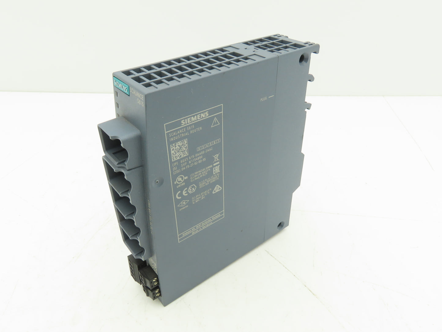 Siemens 6GK5-615-0AA00-2AA2 SCALANCE S615 5-Port Industrial LAN Router SINEMA RC