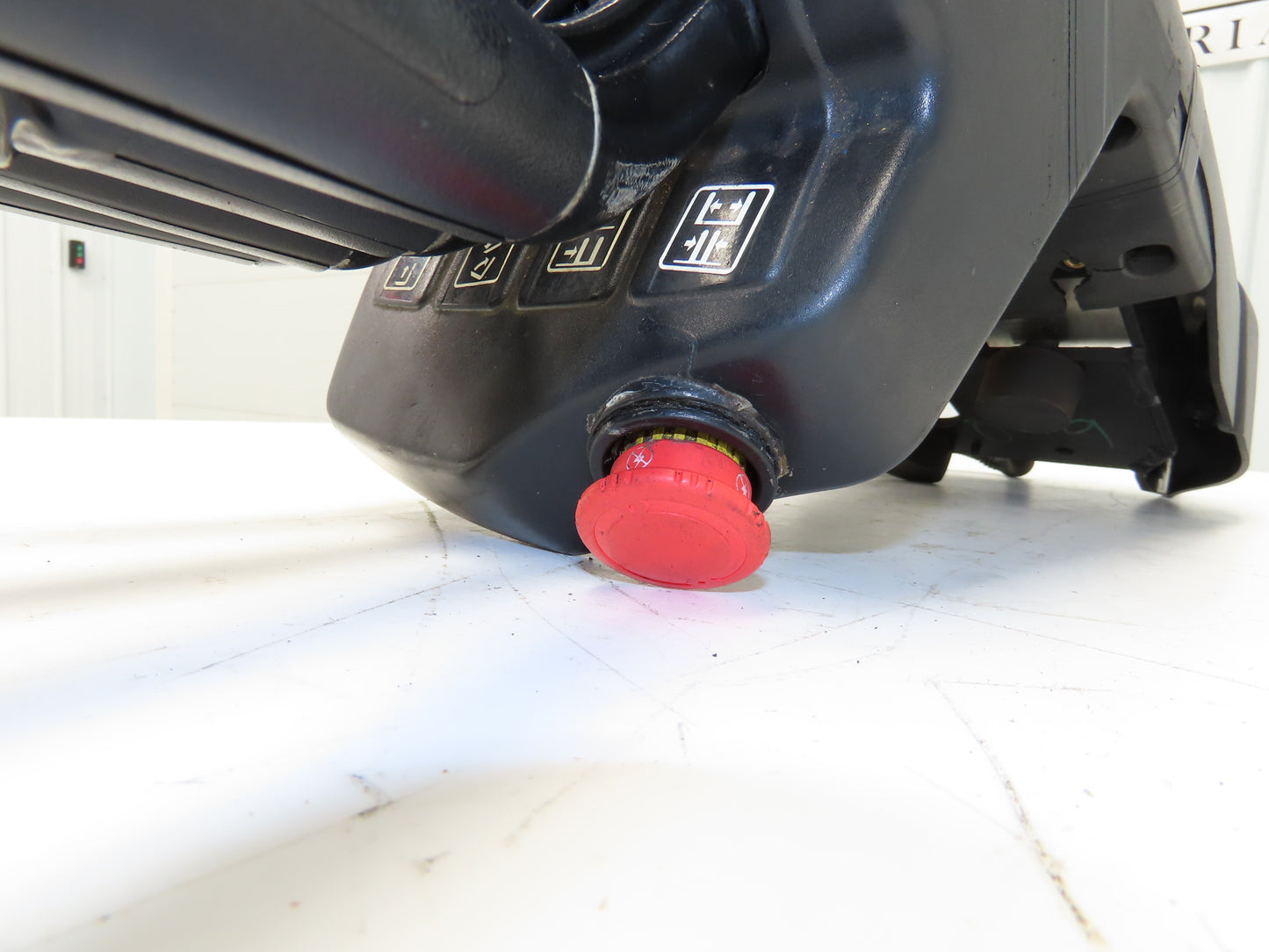 Hyster E80XN Forklift Four Lever Control Assembly Lift Tilt Shift Position READ