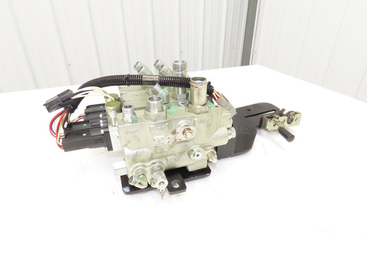 Hyster E80XN Forklift Hydraulic 3-Lever Spool Valve Forklift Mast Control