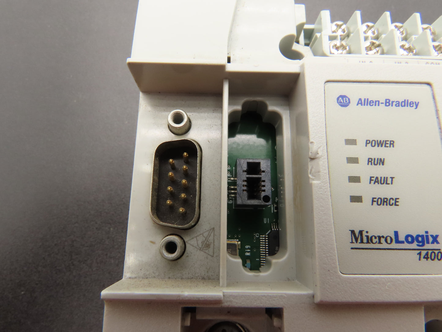 Allen Bradley 1766-L32AWA MicroLogix 1400 Controller 32Pt Series B FW 13 -READ