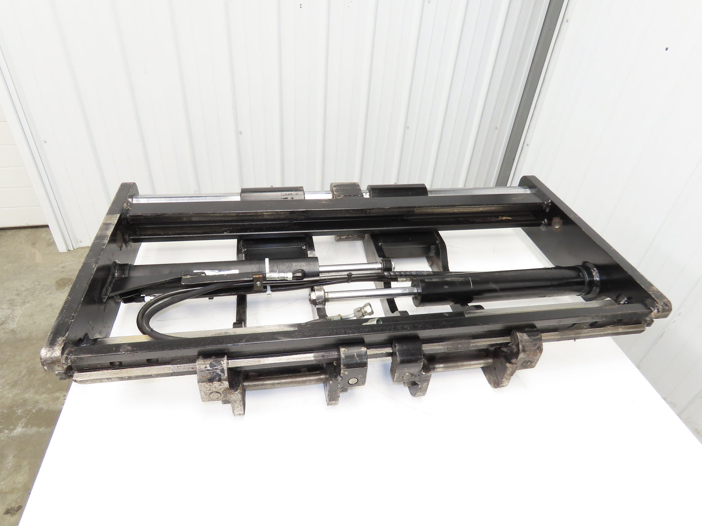 Hyster E80XN Forklift Carriage Fork Positioner 47" Width 7000lbs Class 4 READ