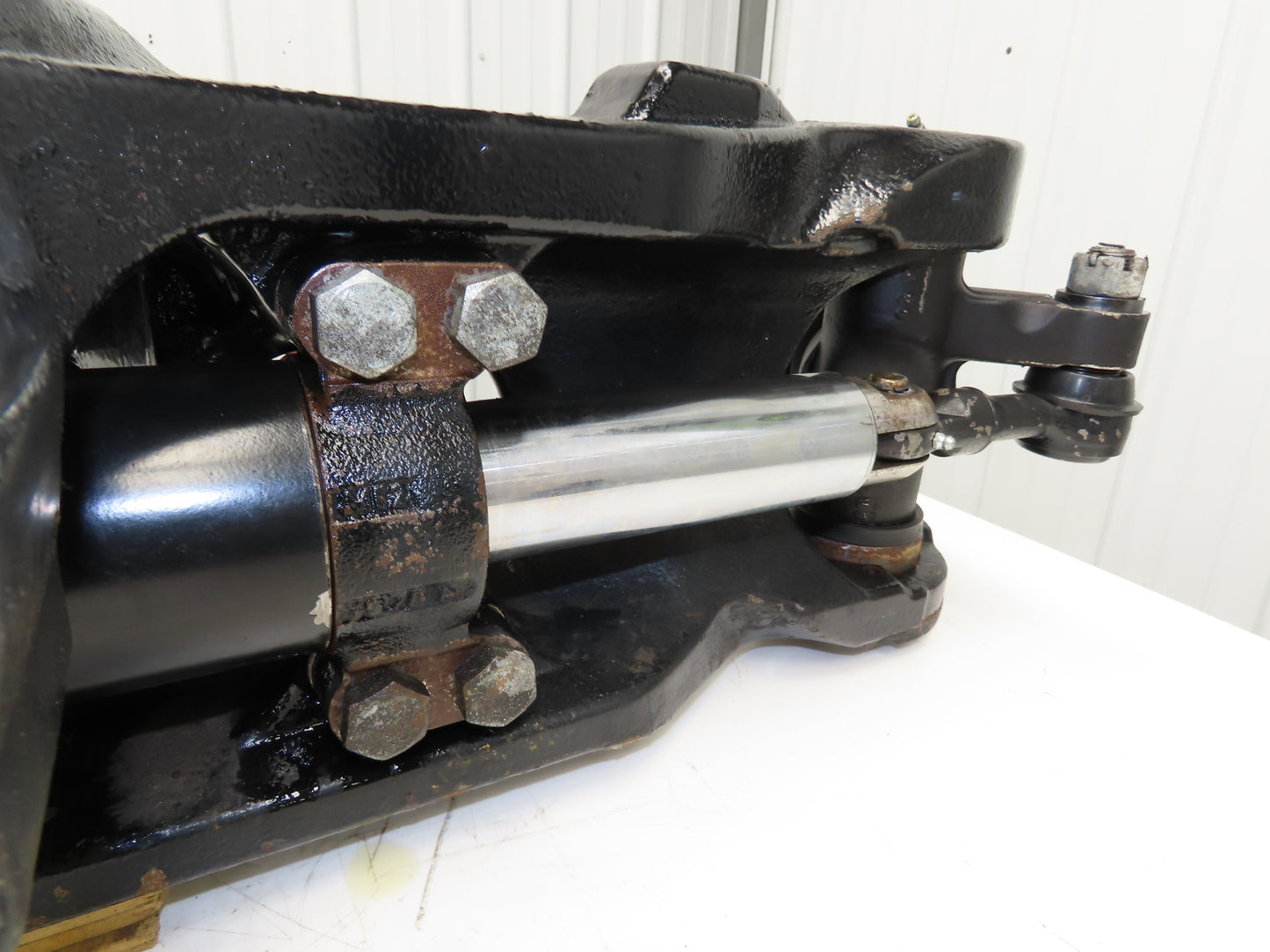 Hyster E80XN Forklift Rear Axle Dual Hydraulic Steering Assembly 8527474