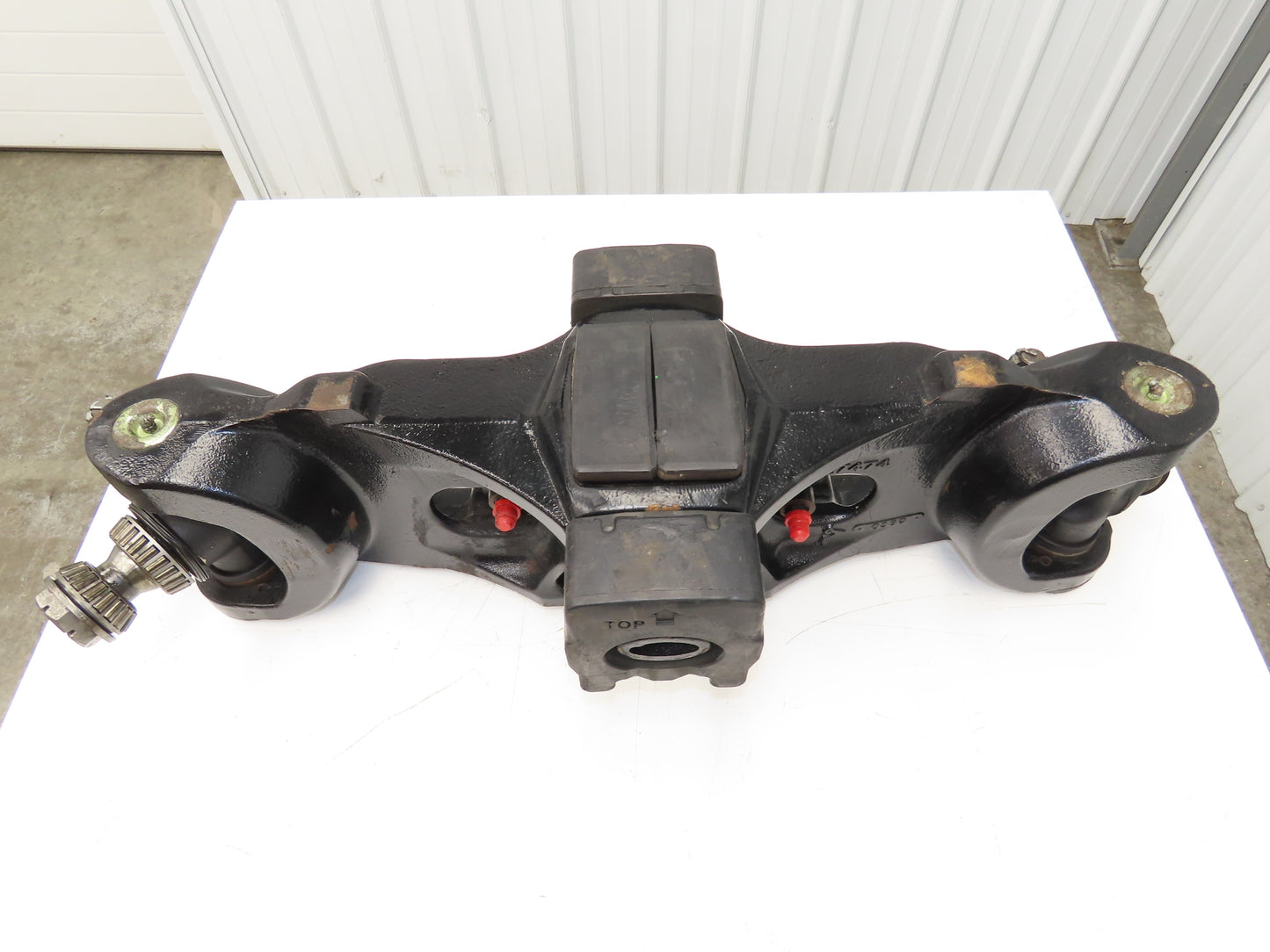 Hyster E80XN Forklift Rear Axle Dual Hydraulic Steering Assembly 8527474
