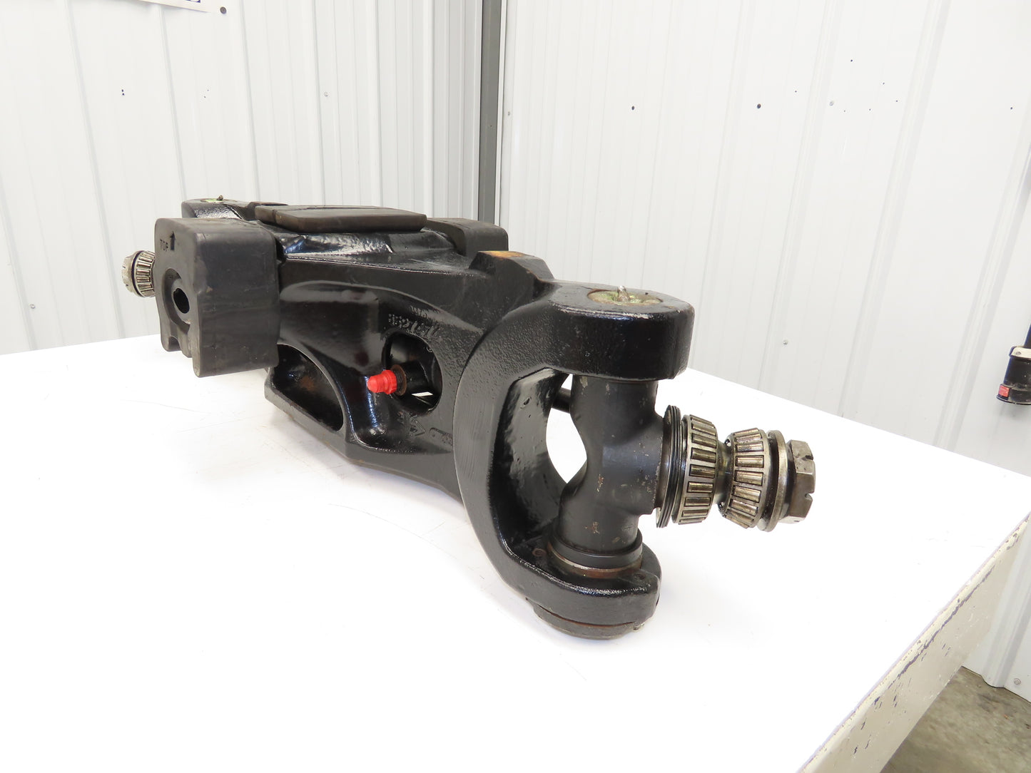 Hyster E80XN Forklift Rear Axle Dual Hydraulic Steering Assembly 8527474
