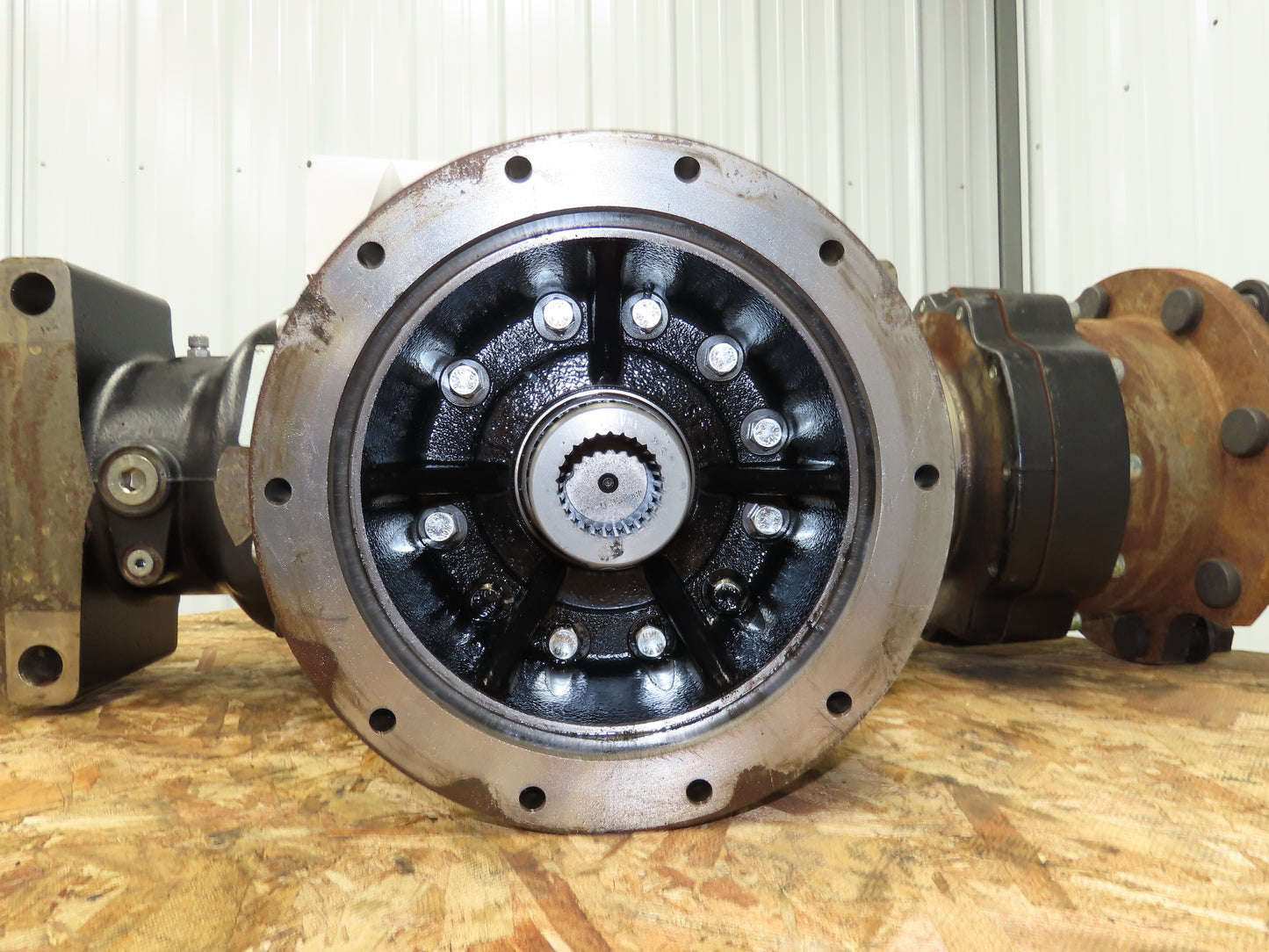 Hyster E80XN Forklift Front Dual Wheel Drive Axle Assembly 8-Lug