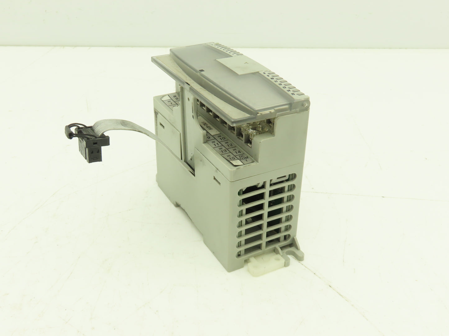 Allen Bradley 1762-IQ16 MicroLogix Sink/Source Input 16 Pt Lot of 2