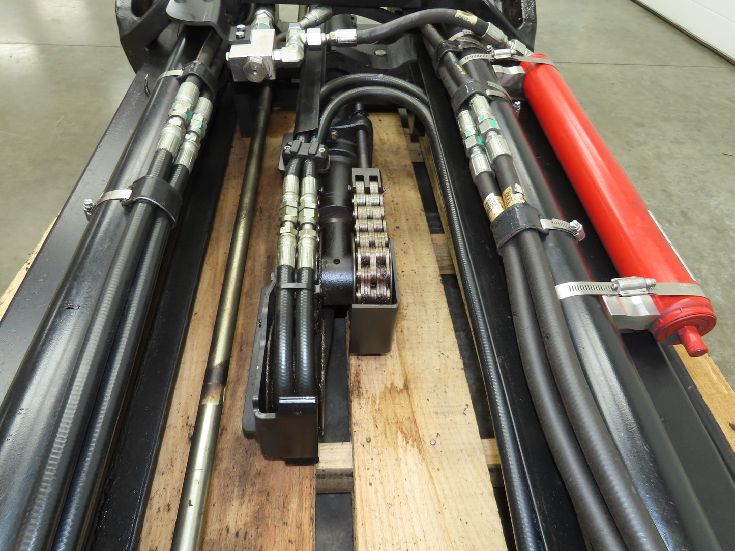 Hyster E80XN Forklift Mast Class IV 2 Stage 4 Lever 144.7" Lift 7000lb READ