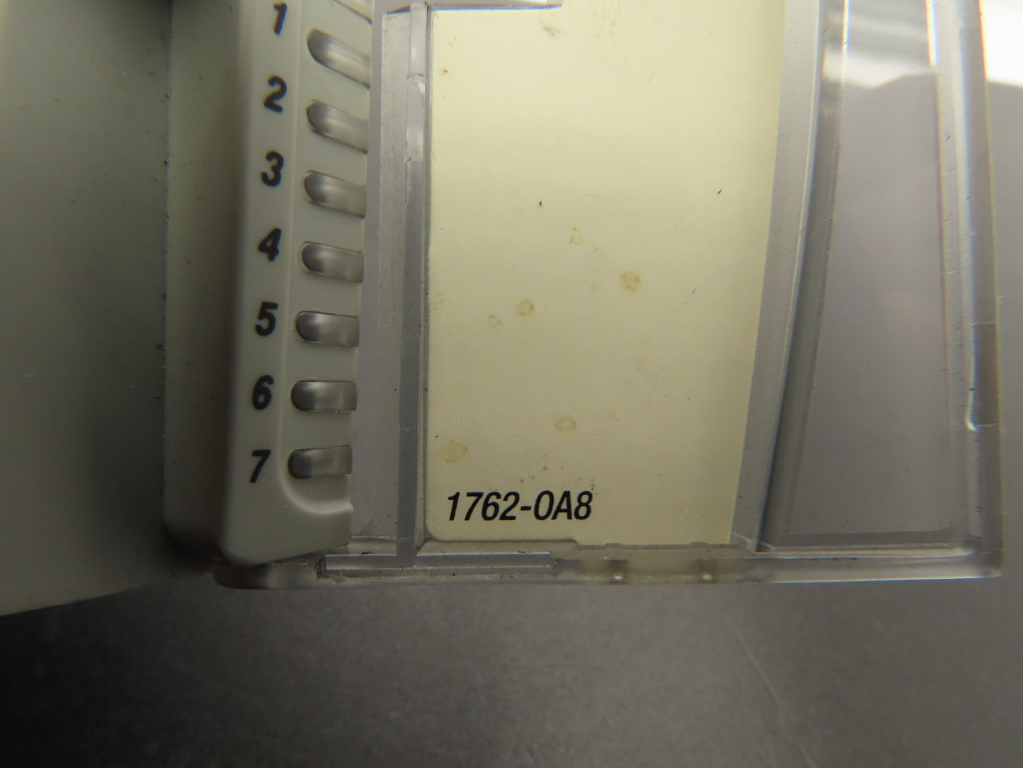Allen Bradley 1762-OA8 MicroLogix 1200 8Pt Output Module 85-265VAC Ser A Rev C