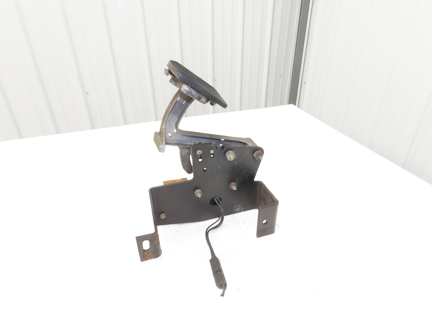 Yale Forklift Throttle Accelerator Pedal Bracket & Potentiometer Off ERC080HD