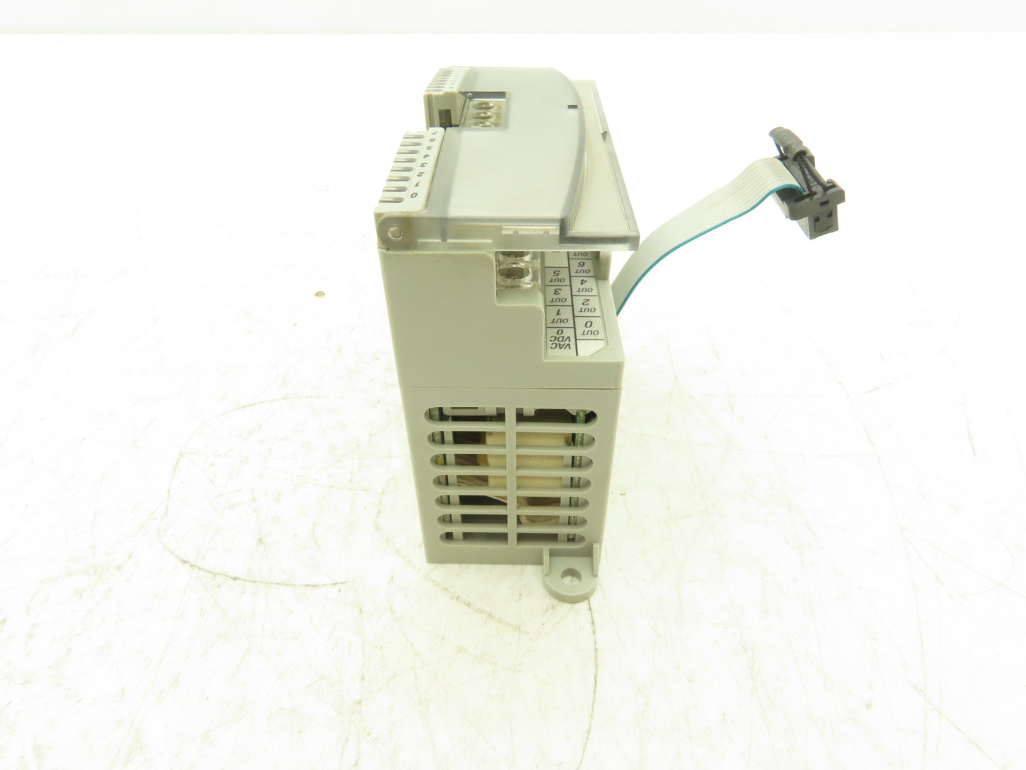 Allen Bradley 1762-OW16 MicroLogix 1200 16 Pt. VAC/VDC Relay Output Ser B Rev A