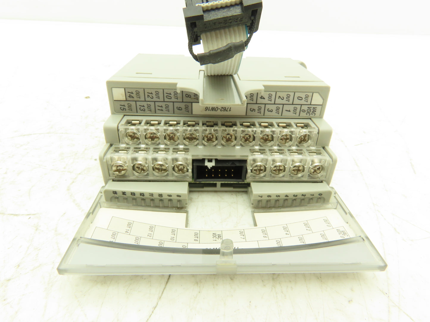 Allen Bradley 1762-OW16 MicroLogix 1200 16 Pt. VAC/VDC Relay Output Ser B Rev A