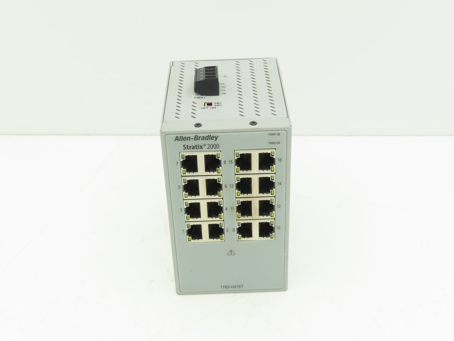 Allen Bradley 1783-US16T Stratix 2000 Unmanaged Ethernet Switch 16-Port Ser B