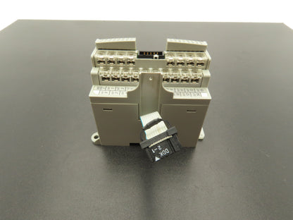 Allen Bradley 1762-OW16 MicroLogix 1200 16 Pt. VAC/VDC Relay Output Ser B Rev A