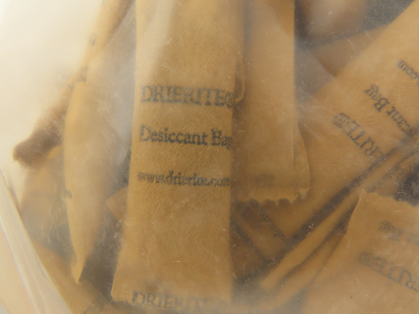 Drierite 60016 Humidity Desiccant 6 Gram Brown Paper Bags  Lot of 750pcs