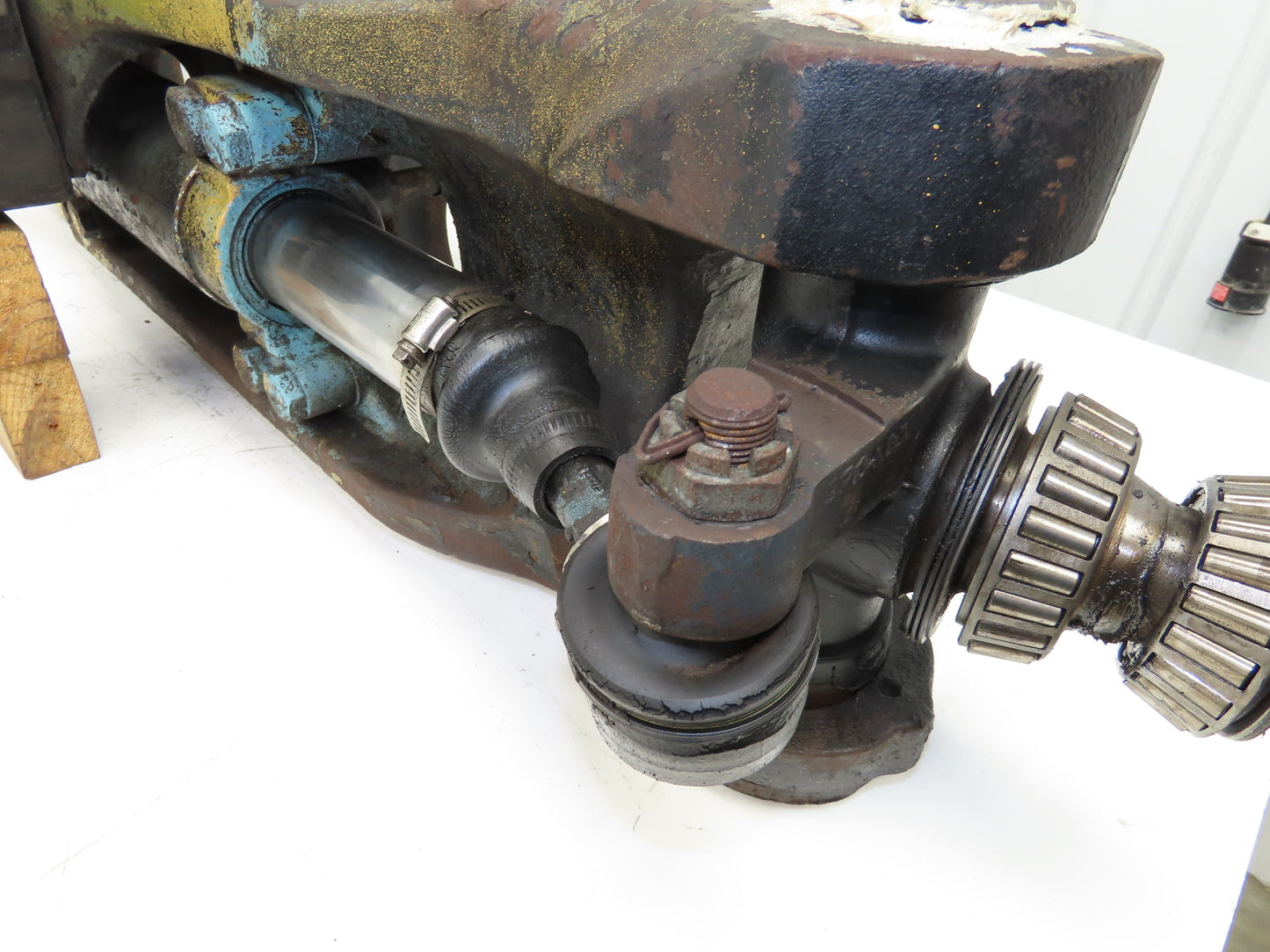 Yale 370401 Forklift Dual-Wheel Rear Steer Axle Assembly ERC080HDN36SV084