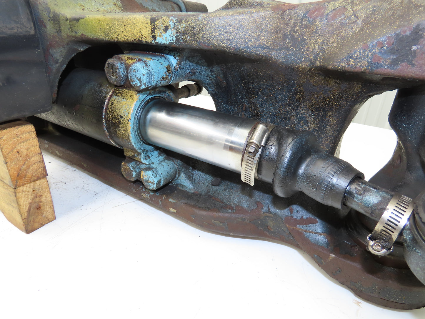 Yale 370401 Forklift Dual-Wheel Rear Steer Axle Assembly ERC080HDN36SV084