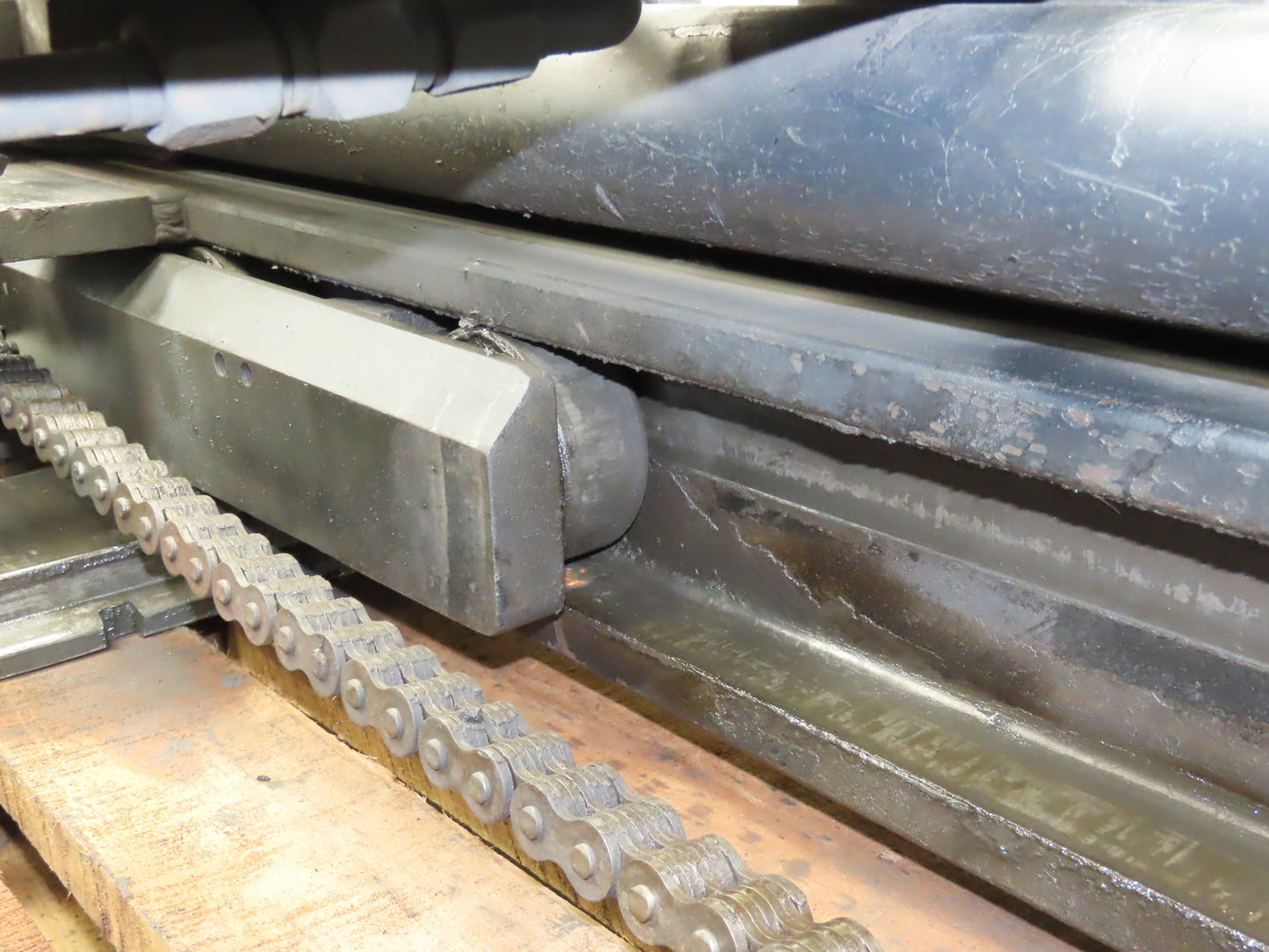 Yale 8500801 Forklift Mast 2 Stage 2 Lever 120" Lift 8000lb Class 2 Off ERC080HD
