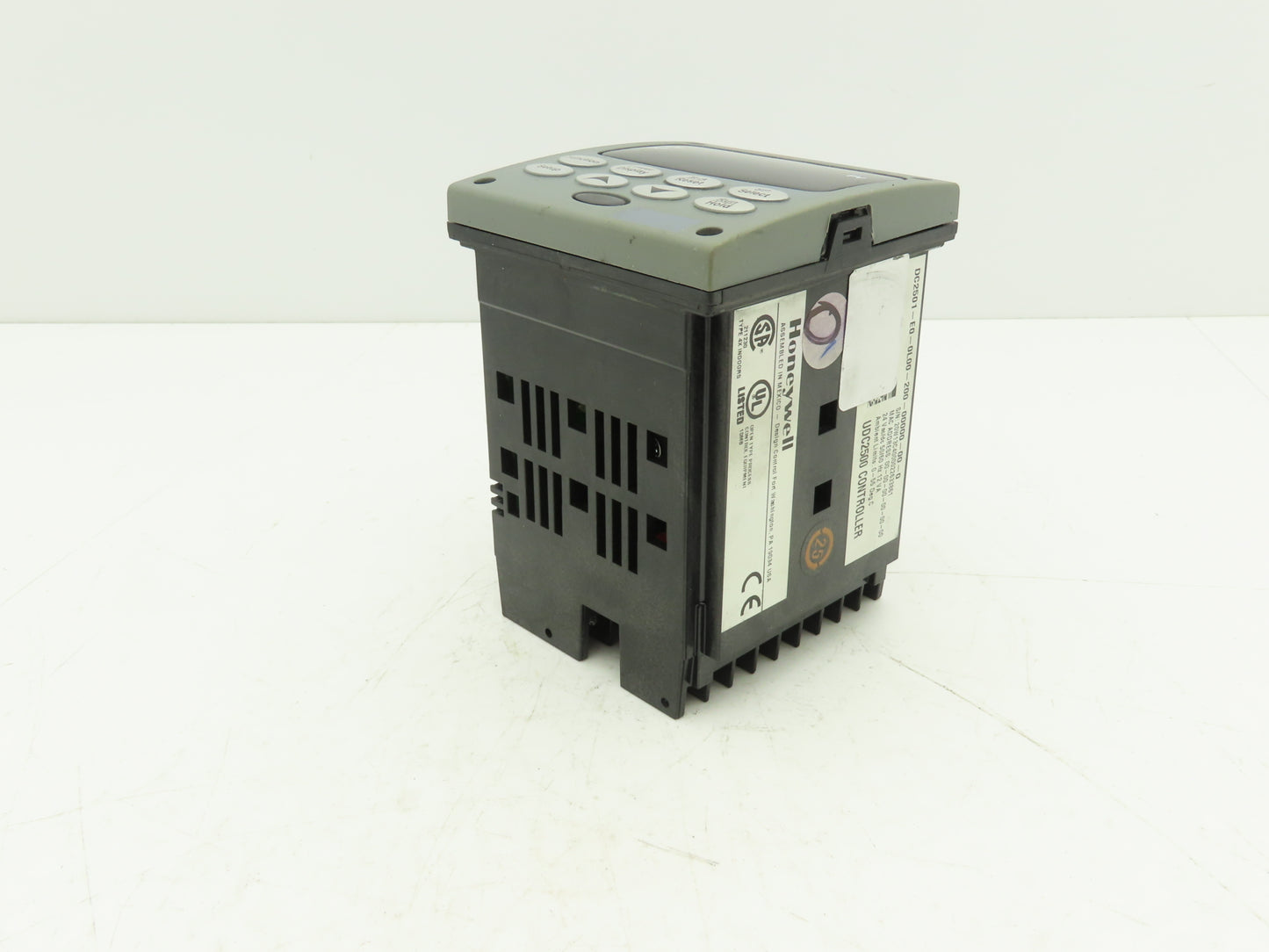 Honeywell UDC2500 Digital Temperature Controller DC2501-E0-0L00-200-00000-00-0