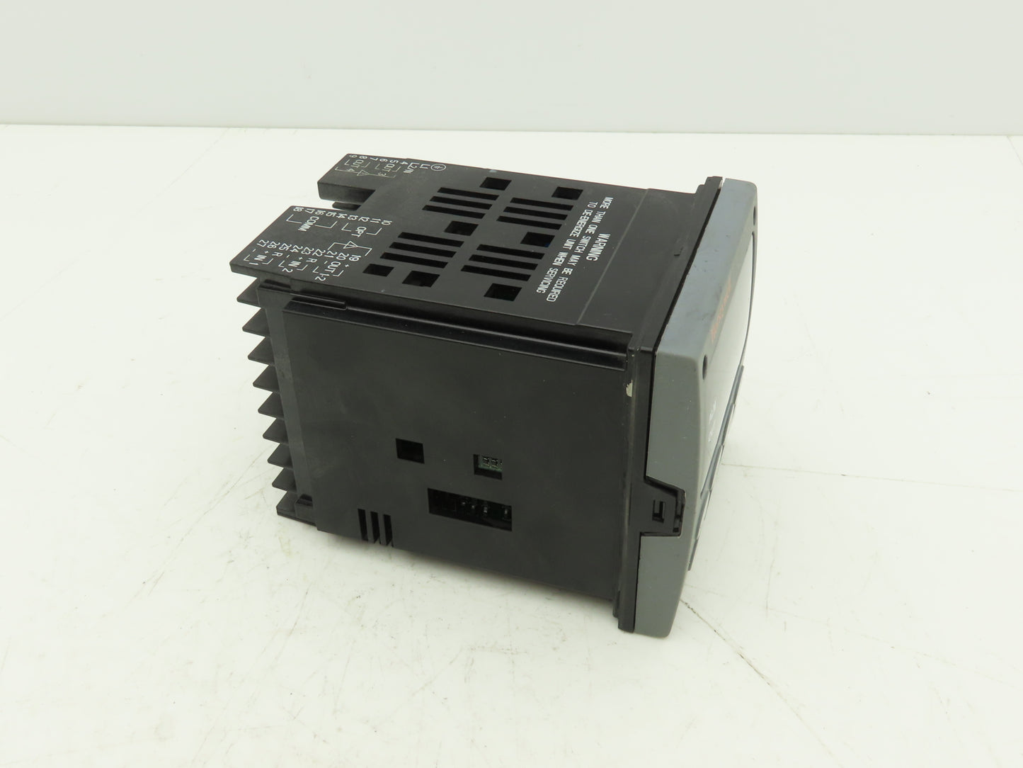 Honeywell UDC2500 Digital Temperature Controller DC2501-E0-0L00-200-00000-00-0