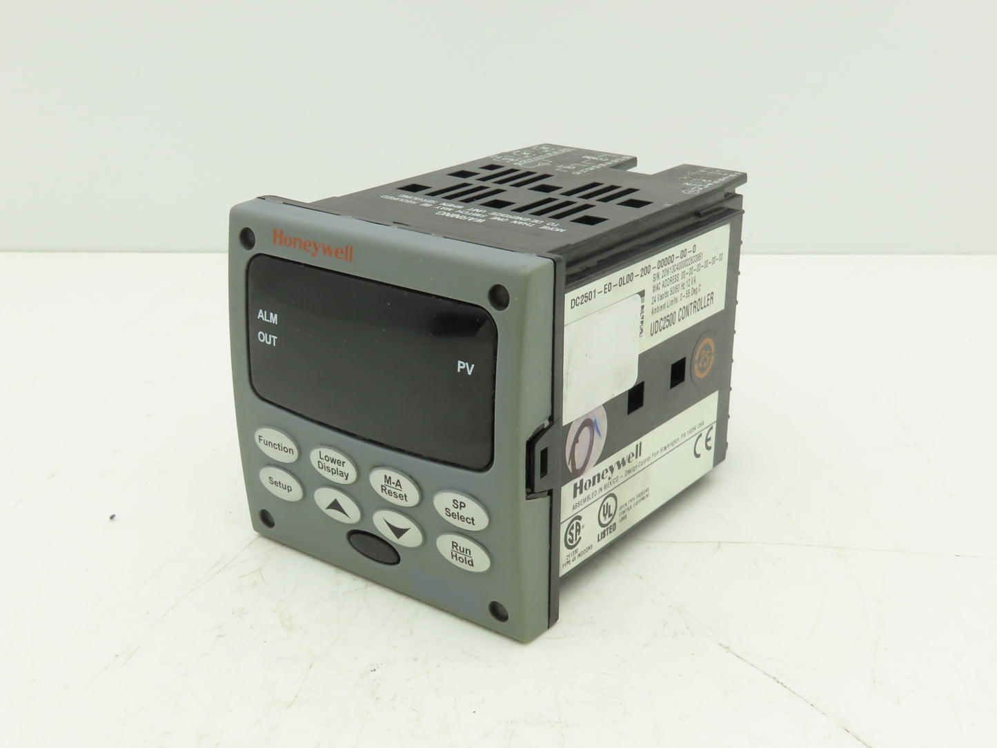 Honeywell UDC2500 Digital Temperature Controller DC2501-E0-0L00-200-00000-00-0
