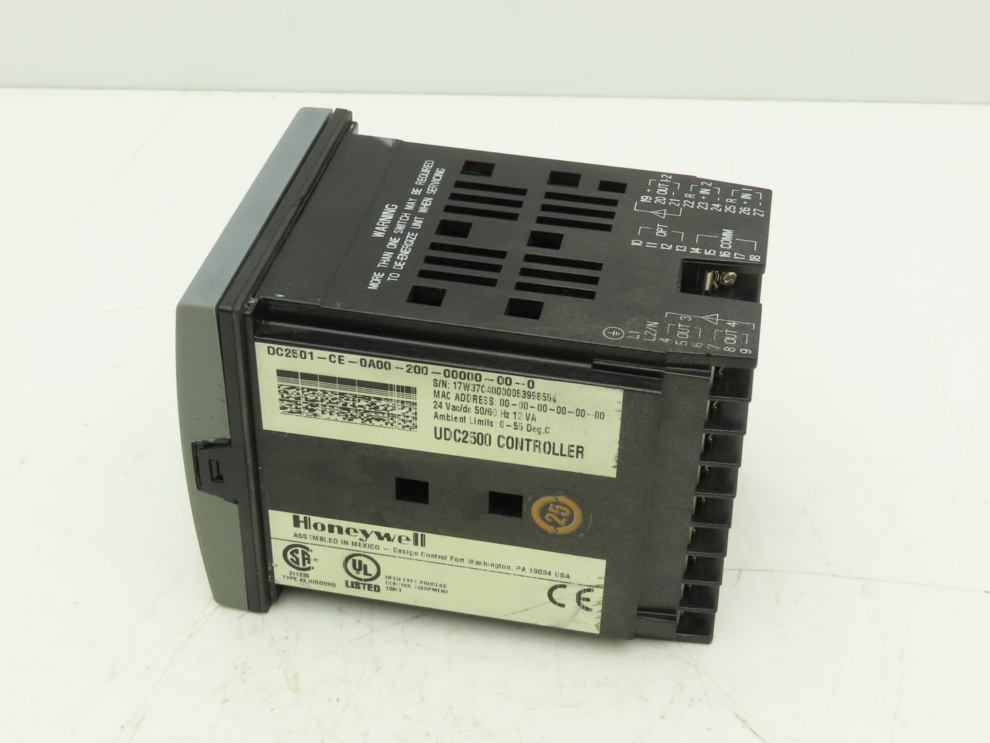 Honeywell UDC2500 Digital Temperature Controller DC2501-CE-0A00-200-00000-00-0