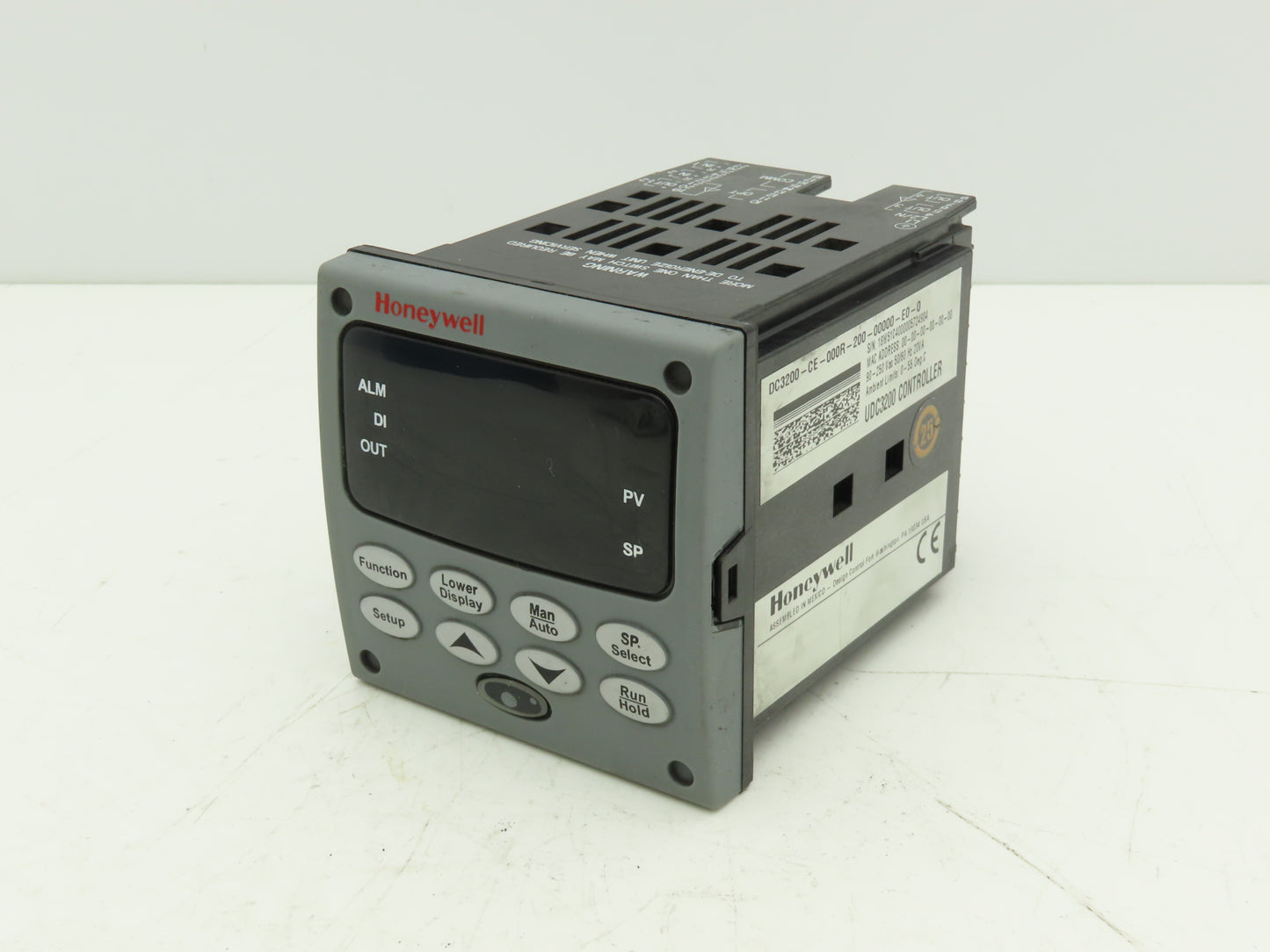 Honeywell DC3200-CE-000R-200-00000-E0-0 UDC3200 Digital Temperature Controller