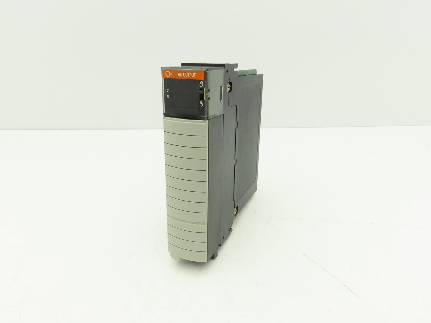 Allen Bradley 1756-0A16I ControlLogix 16PT Isolated Output 24VDC F/W Rev 2.1