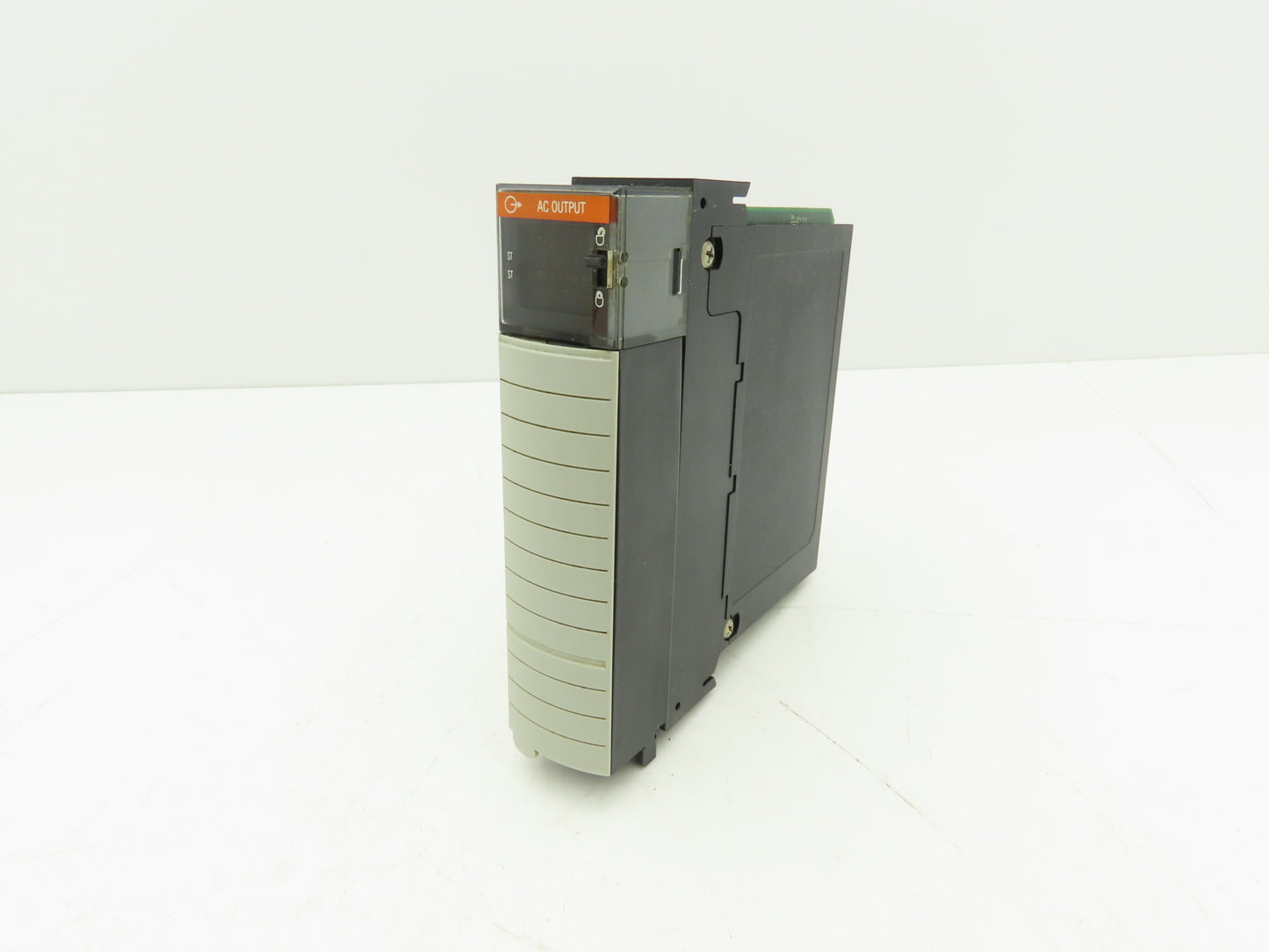 Allen Bradley 1756-0A16I ControlLogix 16PT Isolated Output 24VDC F/W Rev 2.1