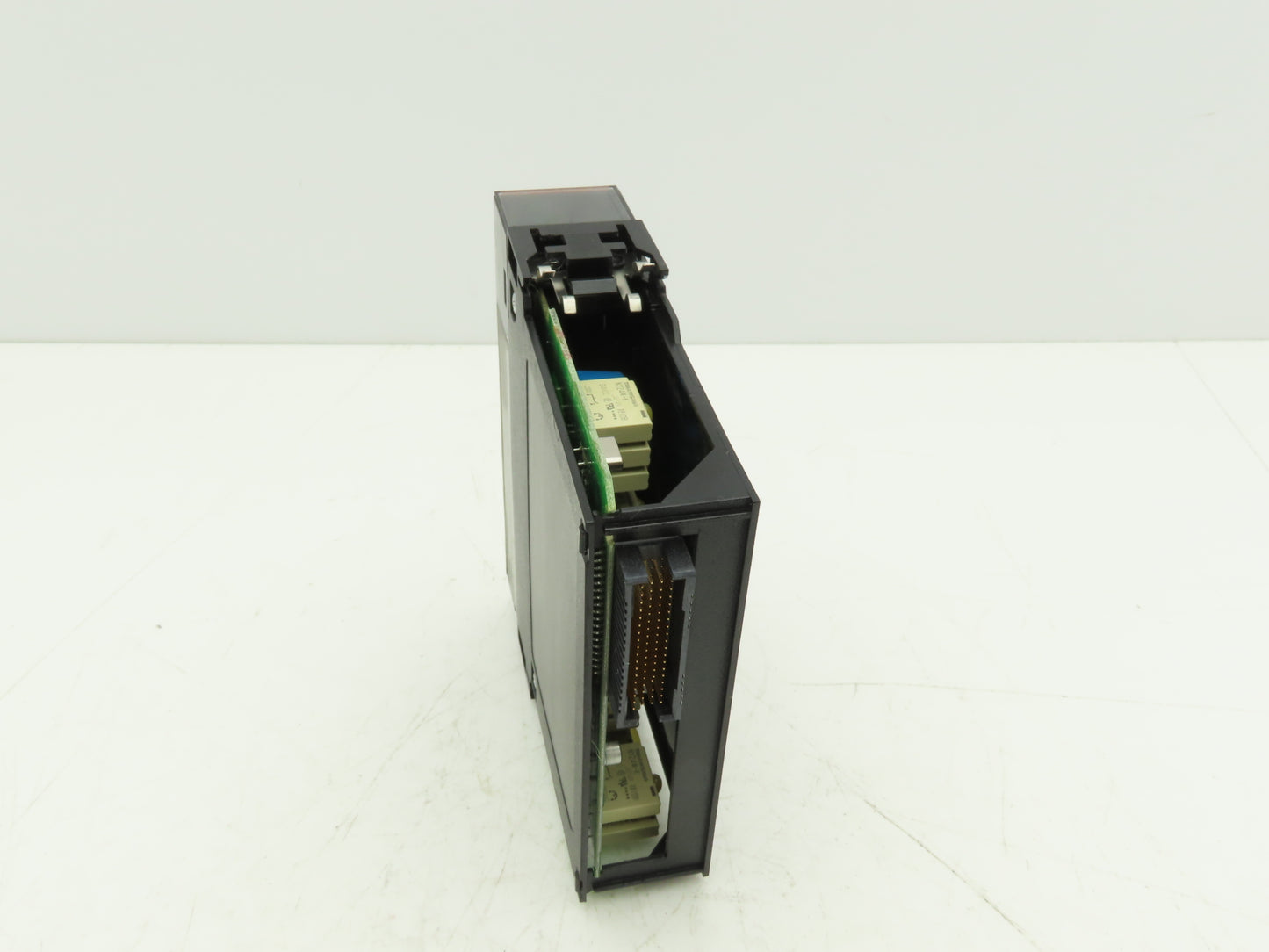 Allen Bradley 1756-OW16I ControlLogix 16PT Relay Output 24VDC Ser A FW 3.003