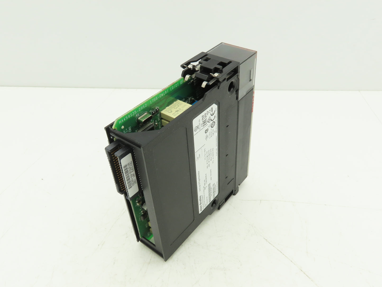 Allen Bradley 1756-OW16I ControlLogix 16PT Relay Output 24VDC Ser A FW 3.003