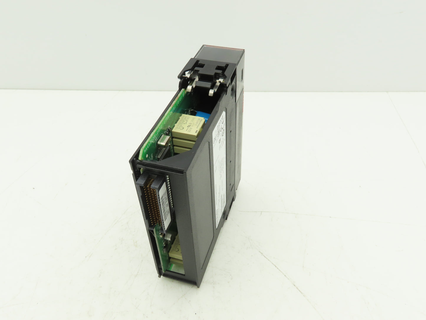 Allen Bradley 1756-OW16I ControlLogix 16PT Relay Output 24VDC Ser A FW 3.003